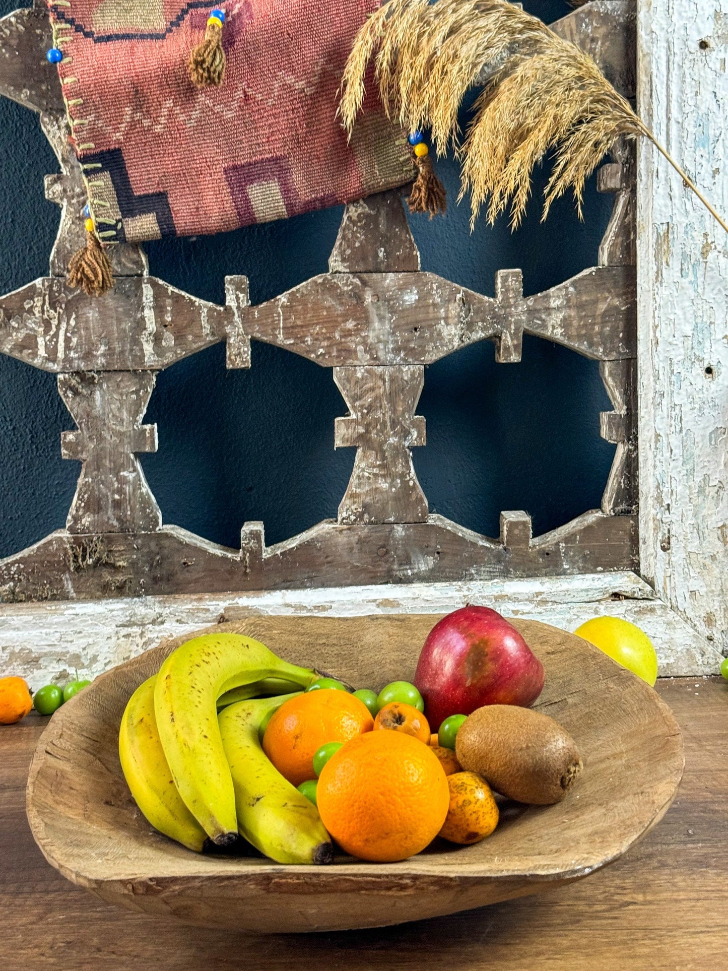 Round Walnut Wooden Fruit Plate, Vintage Fruit Plate, Wooden Presentation Plate, Rustic Fruit Plate, Wooden Serving Plate, Wooden Plate