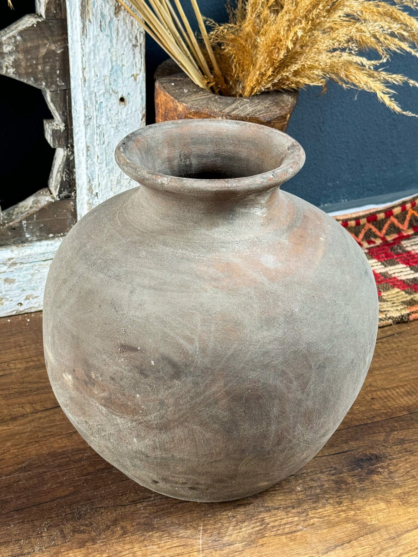 Round Vintage Gray Antique Vase, Terracotta Flower Pot, Wabi Sabi Vase, Flower Pot, Rustic Pottery, Vintage Vase, Earthenware Vase