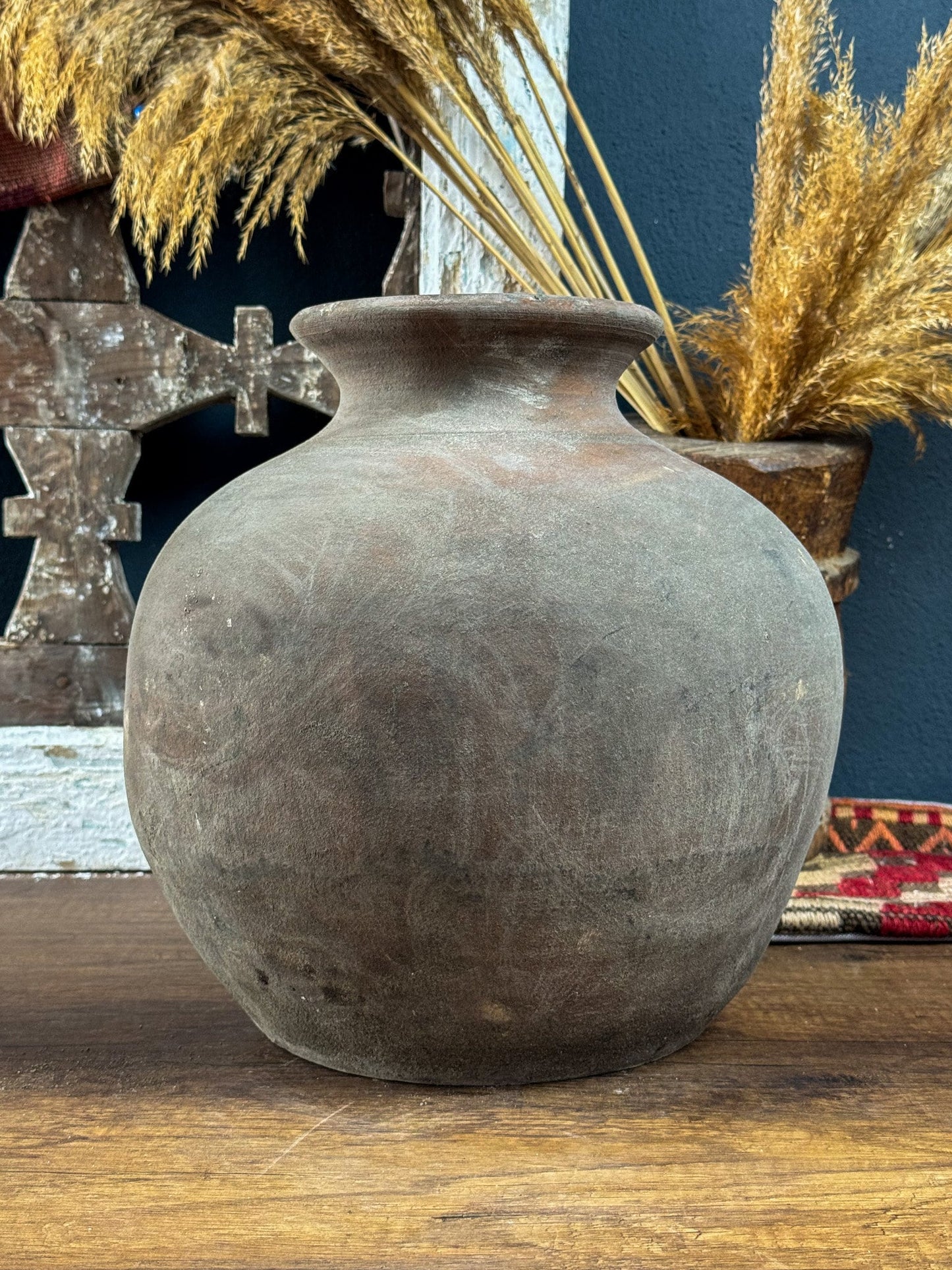 Round Vintage Gray Antique Vase, Terracotta Flower Pot, Wabi Sabi Vase, Flower Pot, Rustic Pottery, Vintage Vase, Earthenware Vase