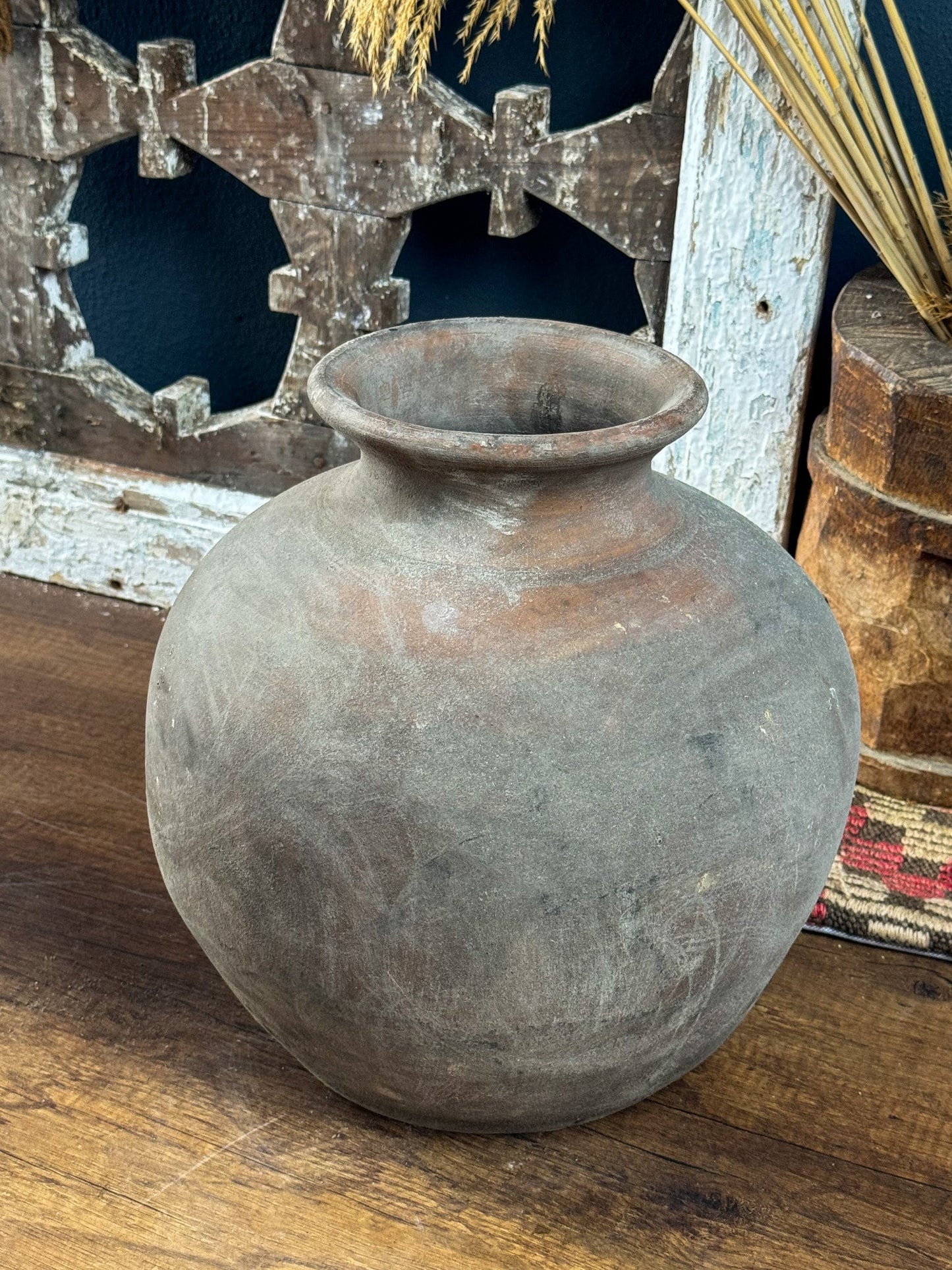 Round Vintage Gray Antique Vase, Terracotta Flower Pot, Wabi Sabi Vase, Flower Pot, Rustic Pottery, Vintage Vase, Earthenware Vase