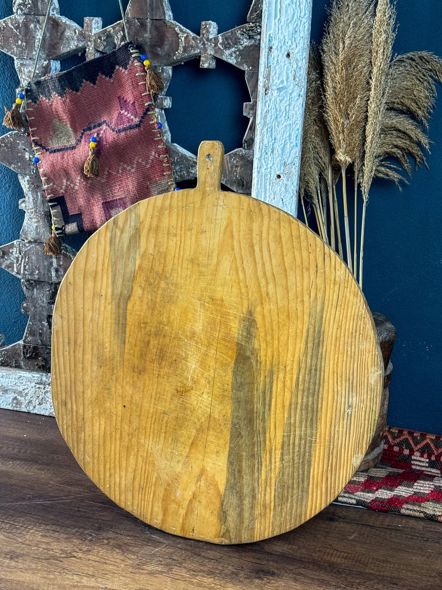 Vintage Bread Board & Vintage Cutting Board, Delicatessen Serving Tray, Round Walnut Wooden Cutting Board, Wooden Pizza Serving Plate