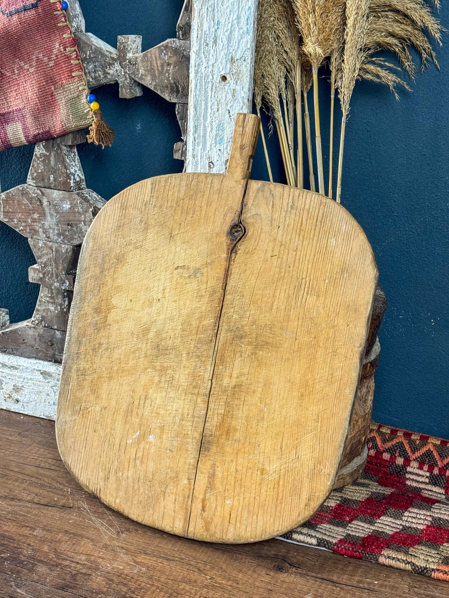 Vintage Bread Board & Vintage Cutting Board, Delicatessen Serving Tray, Square Walnut Wooden Cutting Board, Wooden Pizza Serving Plate